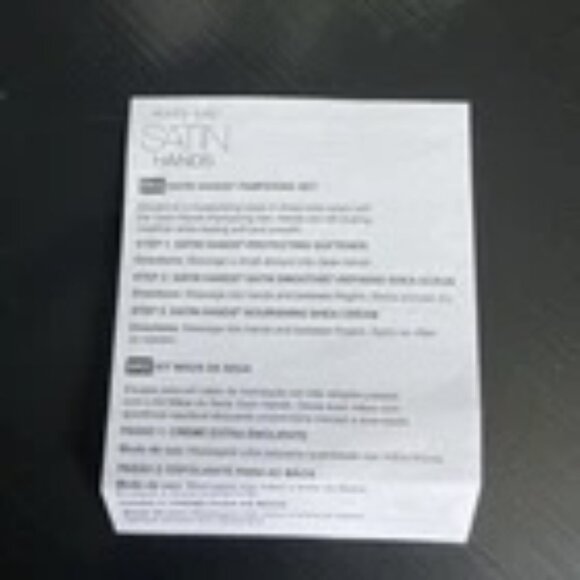 Mary Kay White Tea & Citrus Satin Hands® Pampering Set - Picture 3 of 6